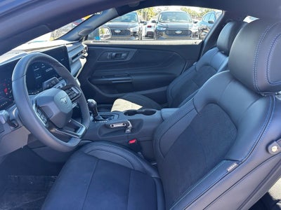 2025 Ford Mustang Dark Horse