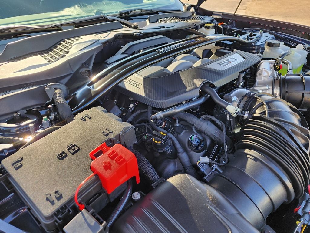 2025 Ford Mustang Dark Horse