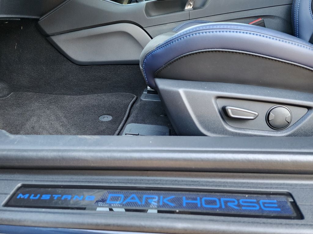 2025 Ford Mustang Dark Horse