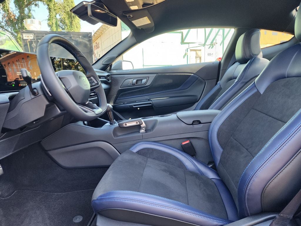 2025 Ford Mustang Dark Horse