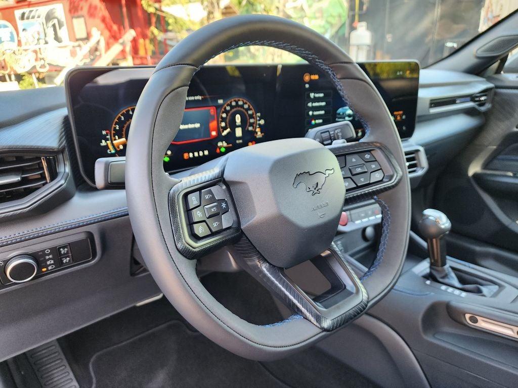 2025 Ford Mustang Dark Horse