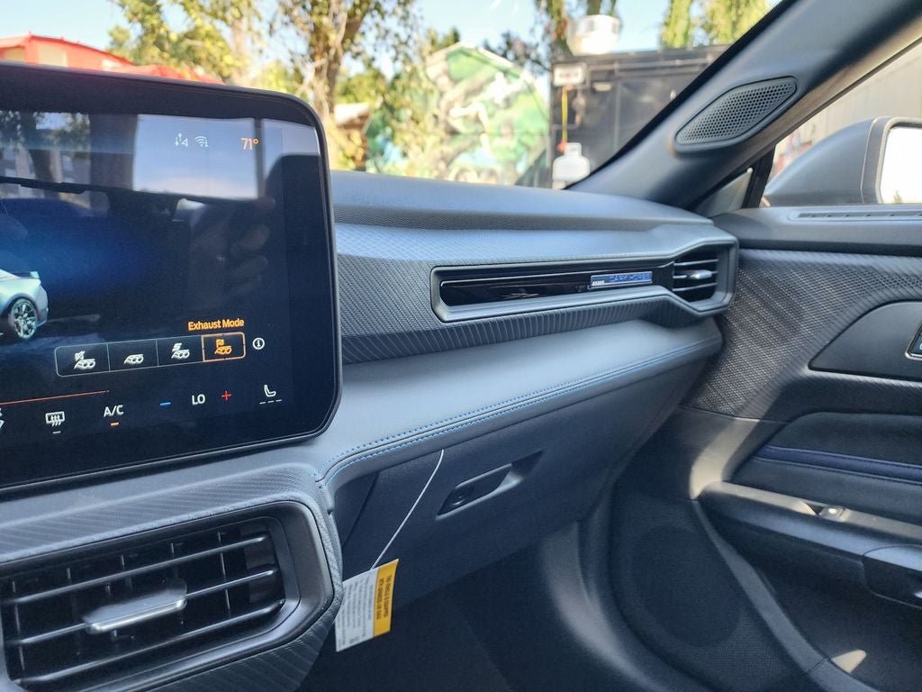 2025 Ford Mustang Dark Horse