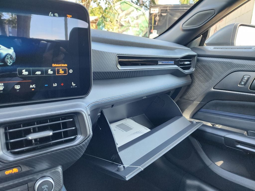 2025 Ford Mustang Dark Horse