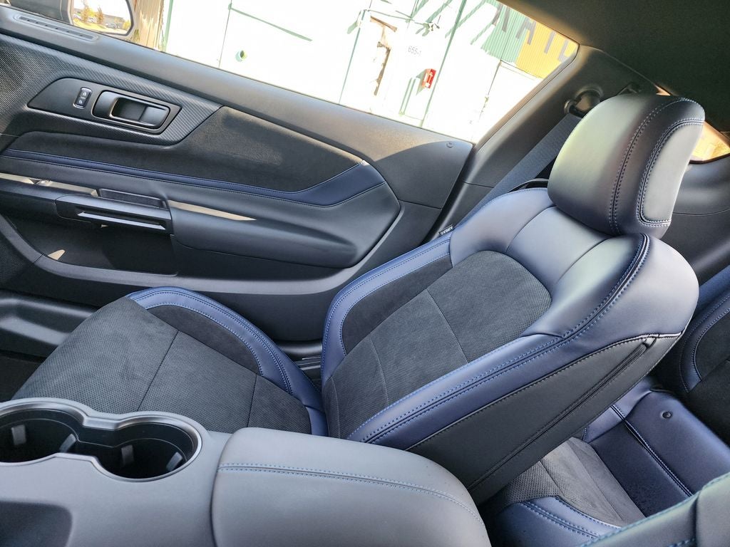 2025 Ford Mustang Dark Horse