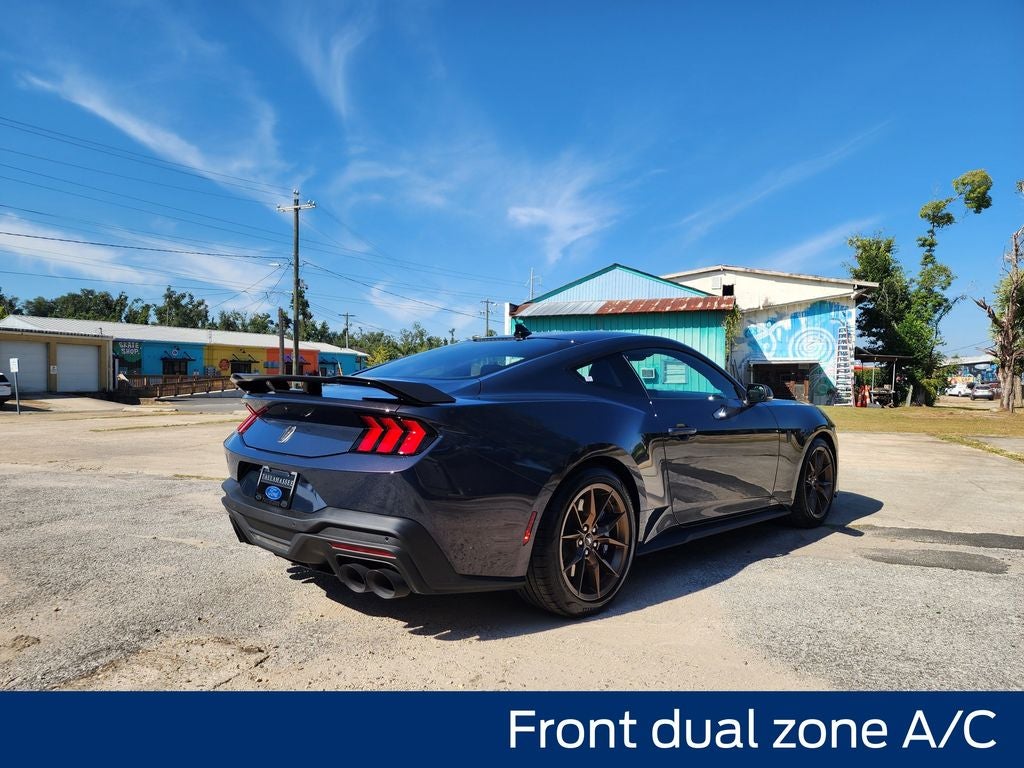 2025 Ford Mustang Dark Horse