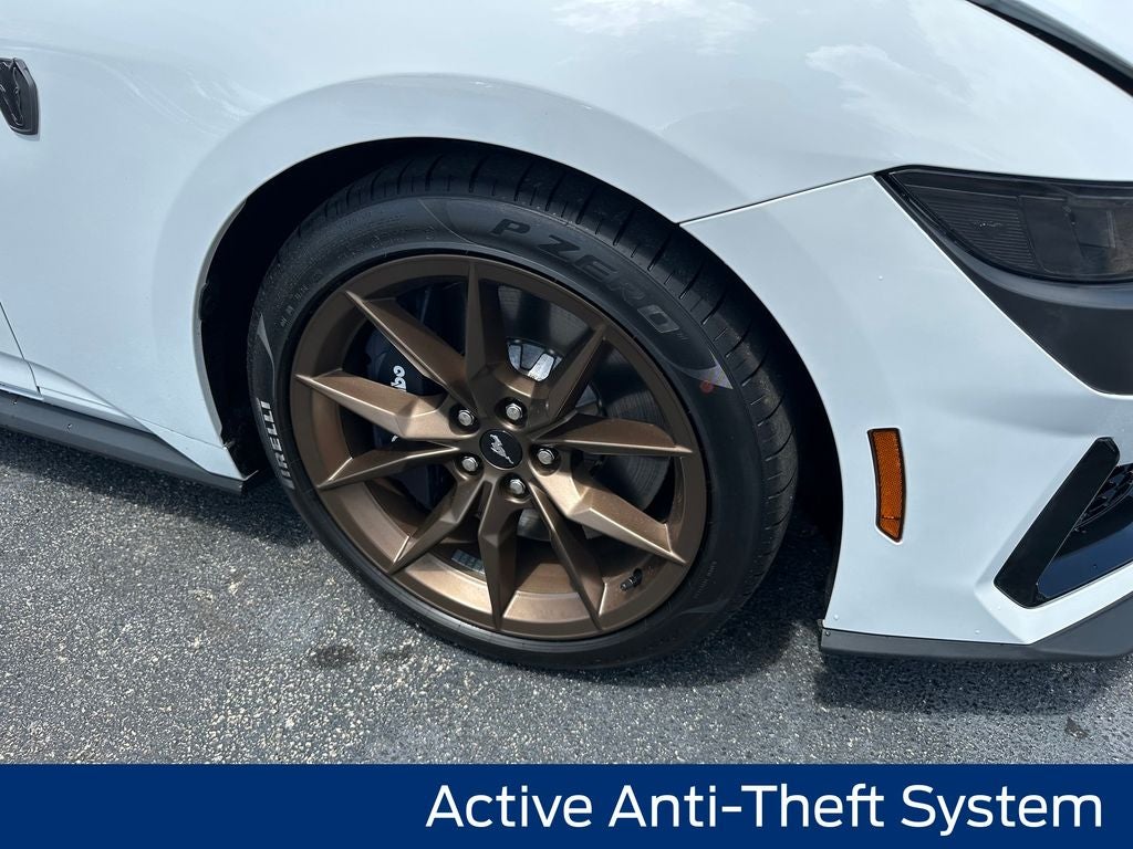 2025 Ford Mustang Dark Horse