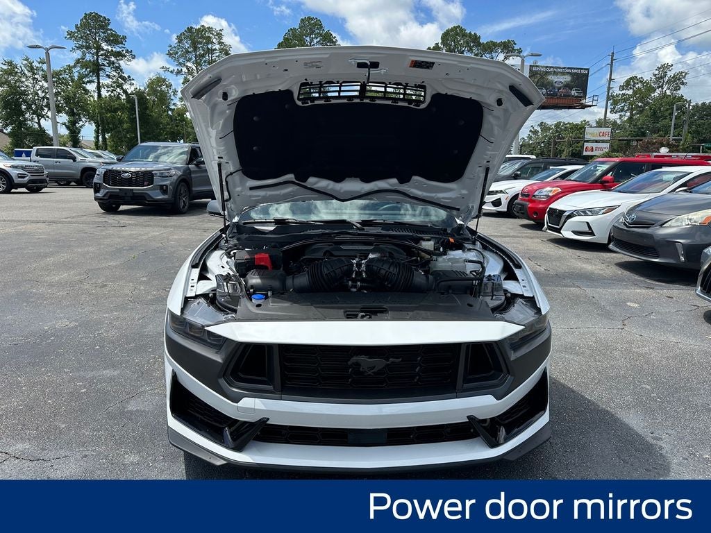 2025 Ford Mustang Dark Horse