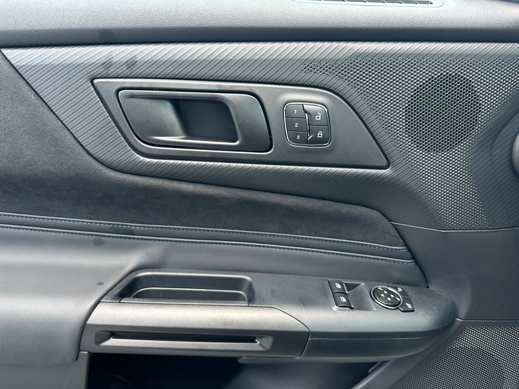 2025 Ford Mustang Dark Horse