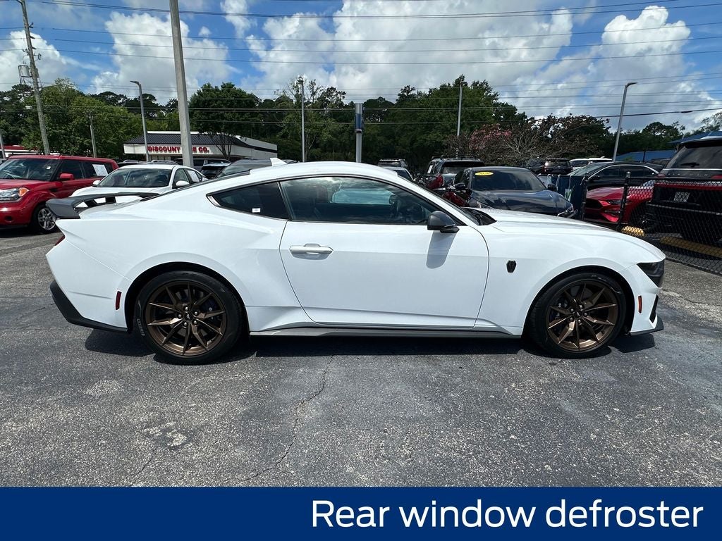 2025 Ford Mustang Dark Horse