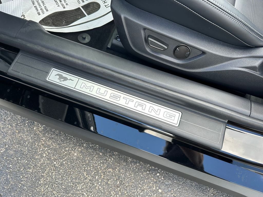 2025 Ford Mustang EcoBoost Premium