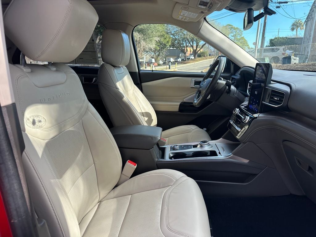2023 Ford Explorer Platinum