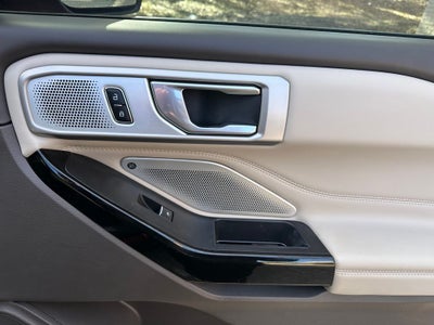 2023 Ford Explorer Platinum