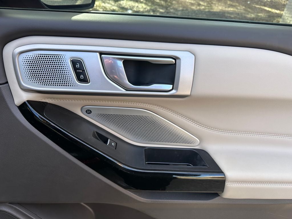 2023 Ford Explorer Platinum