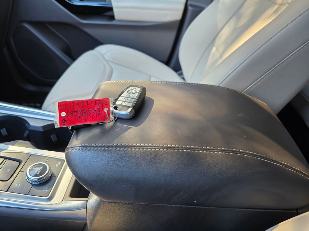 2022 Ford Explorer Platinum