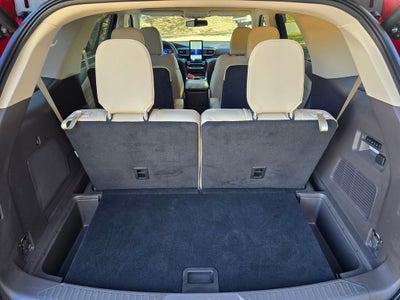 2022 Ford Explorer Platinum