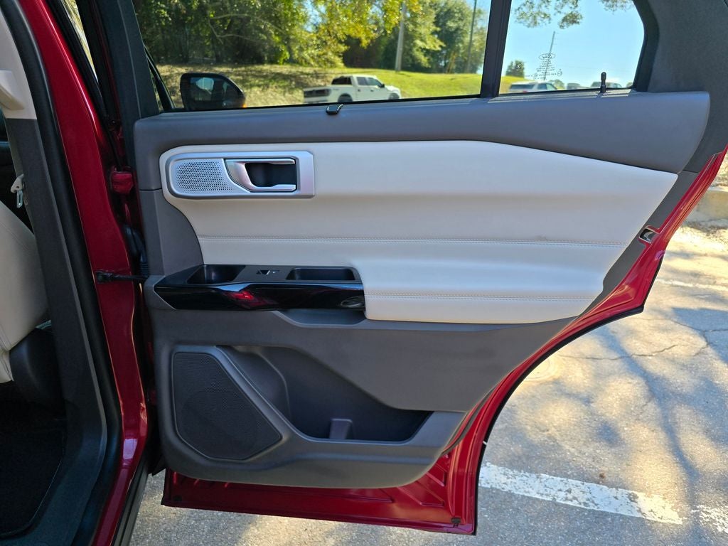 2022 Ford Explorer Platinum