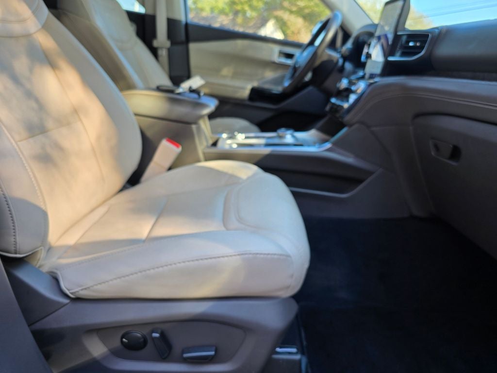 2022 Ford Explorer Platinum