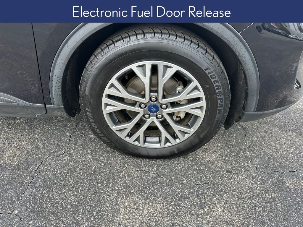 2021 Ford Escape SEL