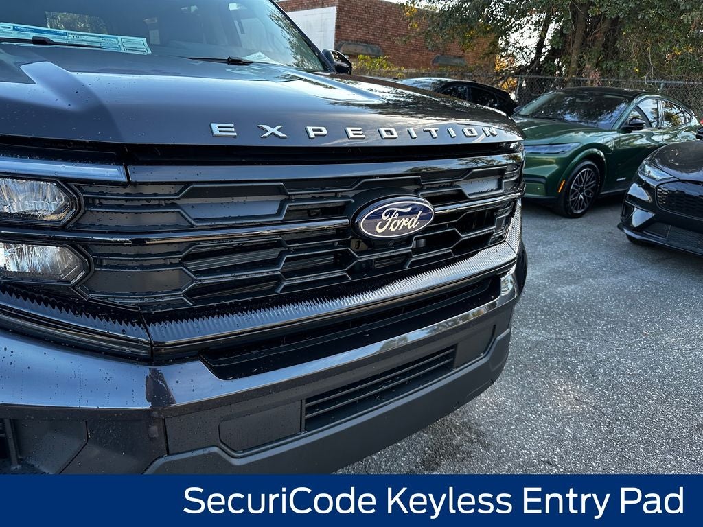 2025 Ford Expedition Active