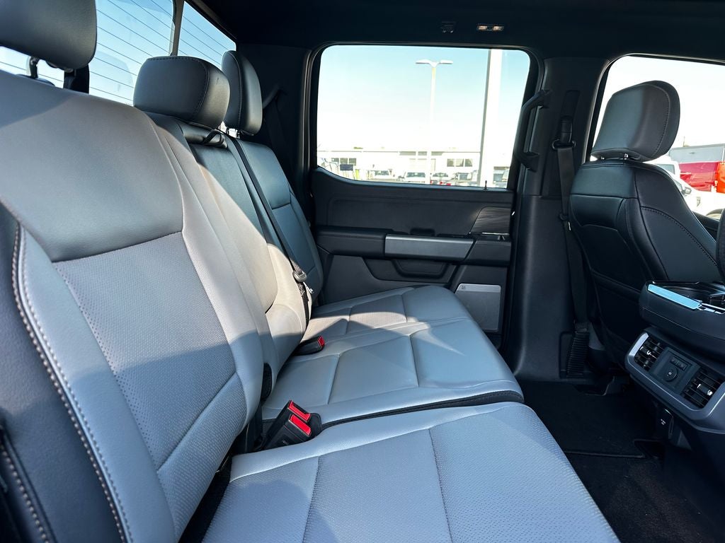 2025 Ford F-150 Lightning Lariat