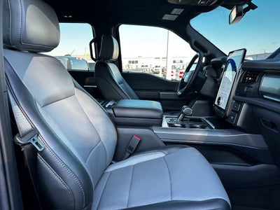 2025 Ford F-150 Lightning Lariat