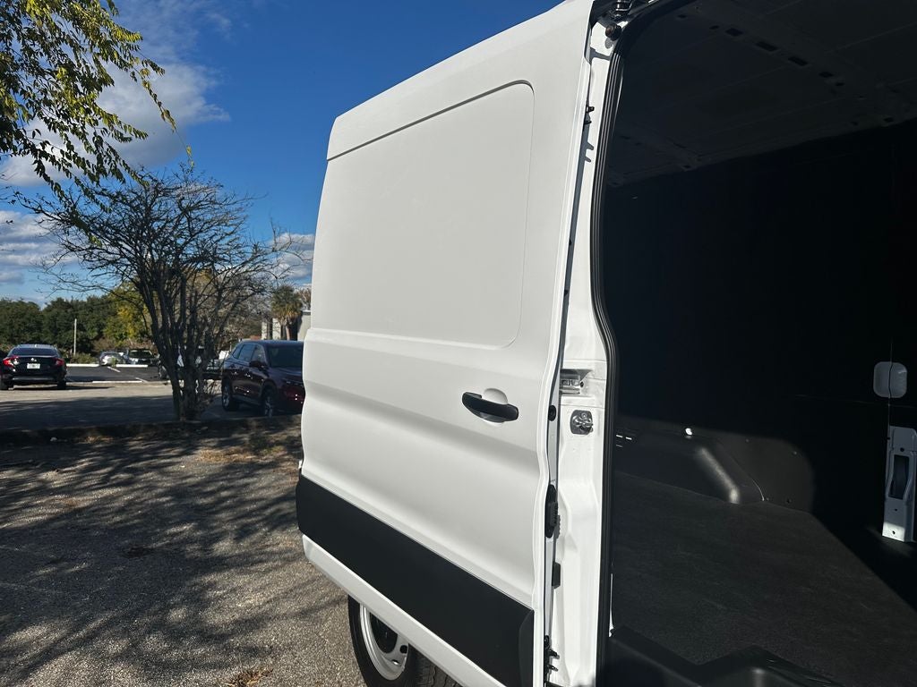 2025 Ford Transit-250 Base