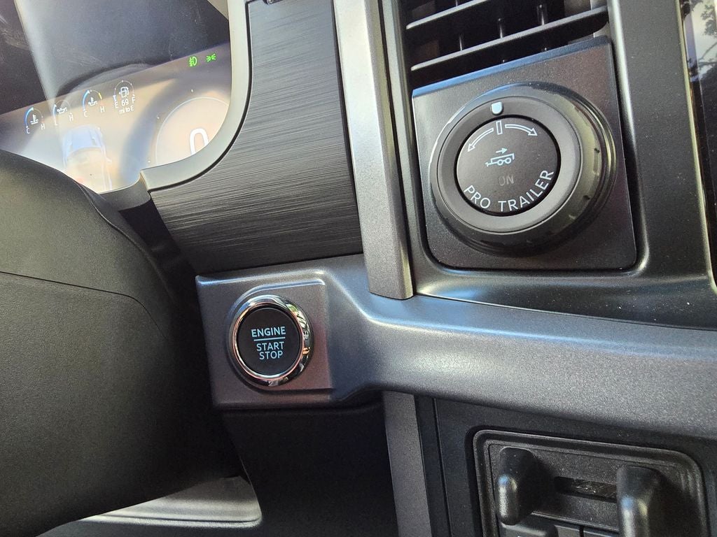 2025 Ford F-150 XLT Roush RT6