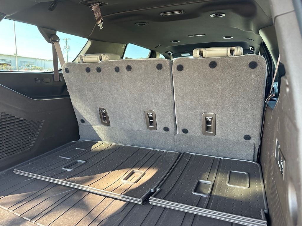 2022 Chevrolet Suburban LT