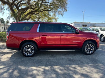 2022 Chevrolet Suburban LT