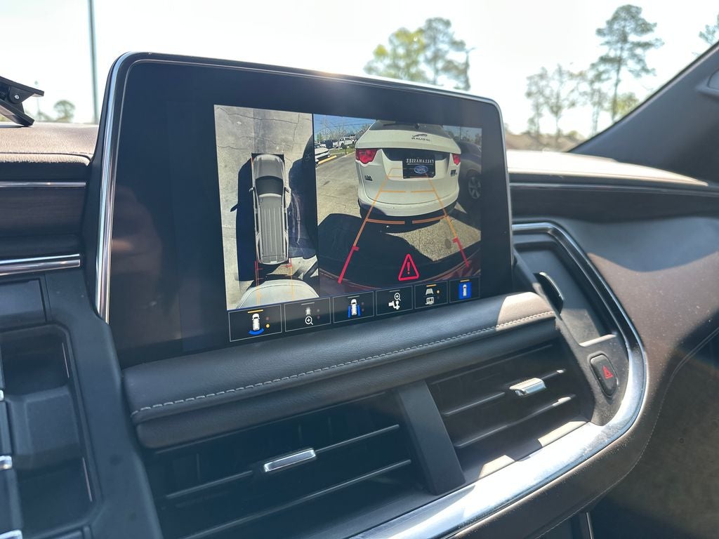 2022 Chevrolet Suburban LT