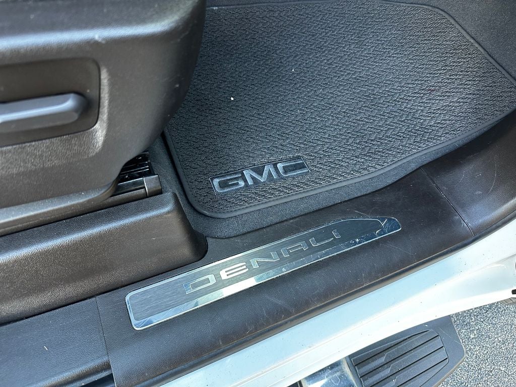 2020 GMC Sierra 2500HD Denali