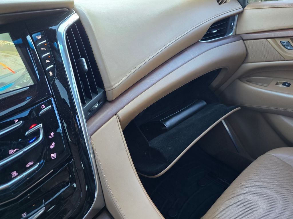 2016 Cadillac Escalade Platinum Edition