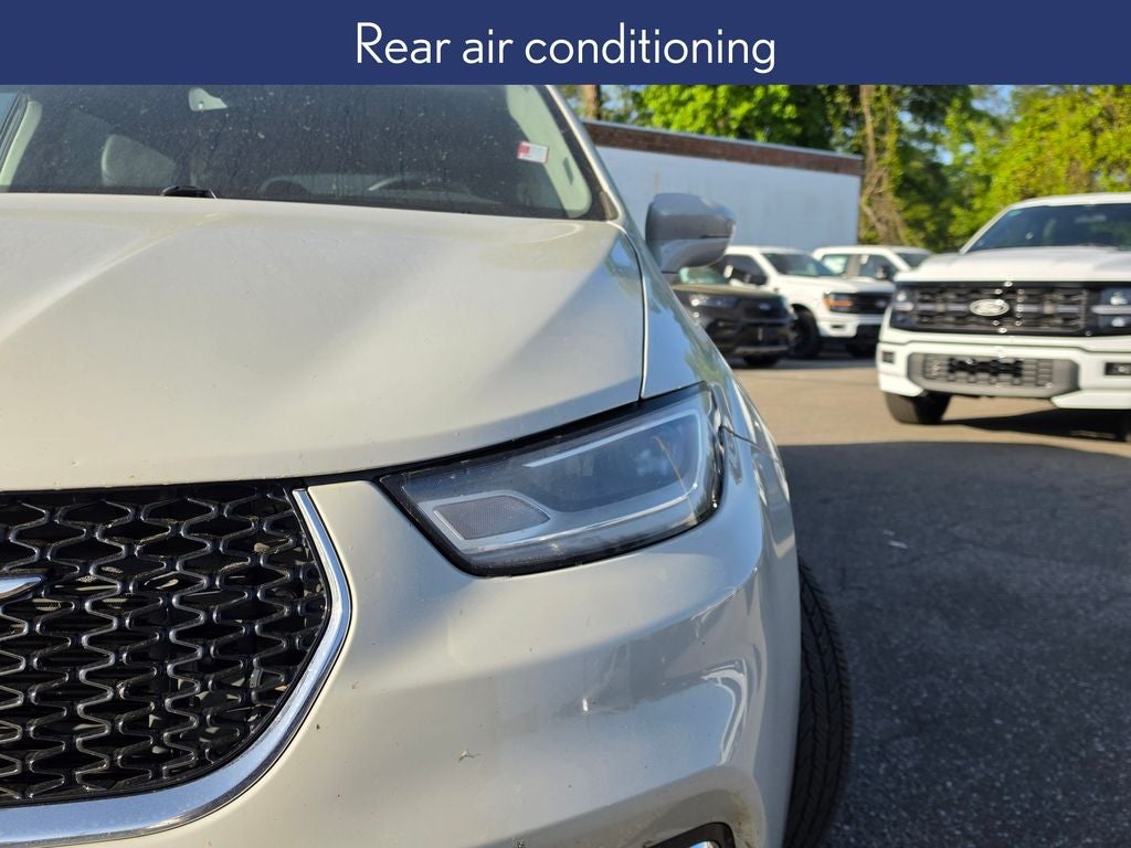 2021 Chrysler Pacifica Touring L