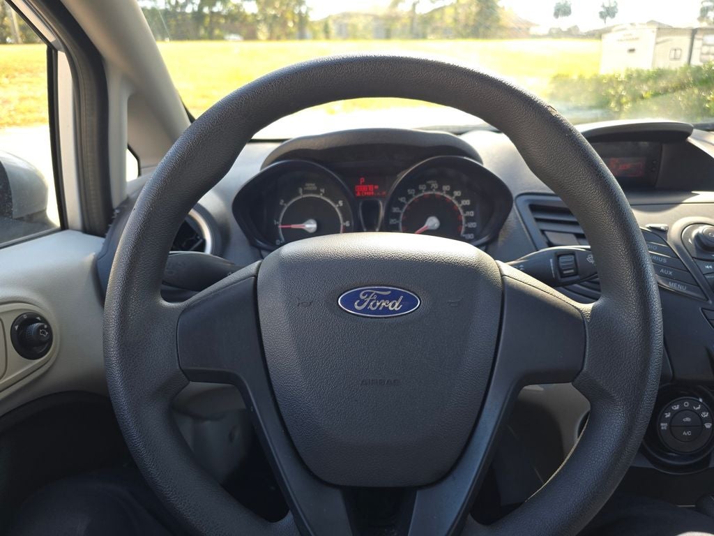 2013 Ford Fiesta S