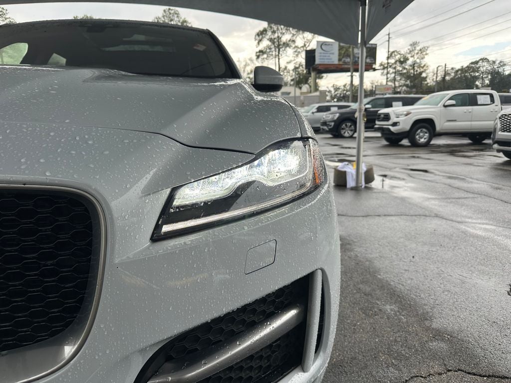 2020 Jaguar F-PACE 25t R-Sport