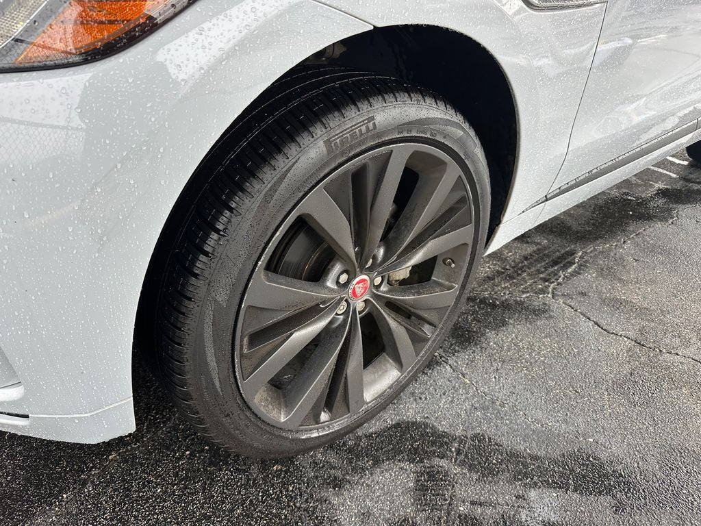 2020 Jaguar F-PACE 25t R-Sport