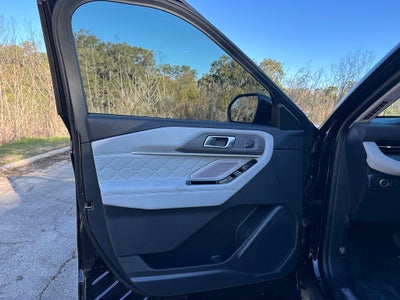 2026 Ford Explorer Platinum™